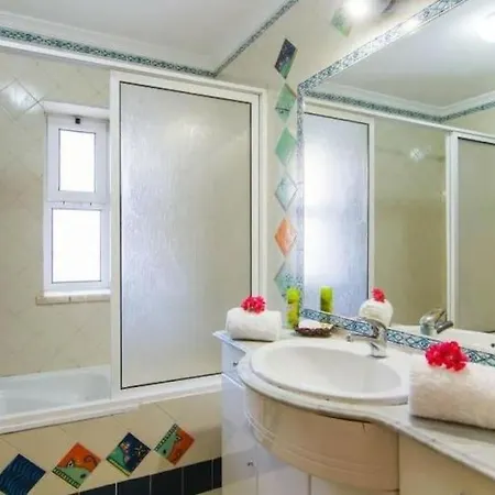 Vilamoura Charming Modern Condominium